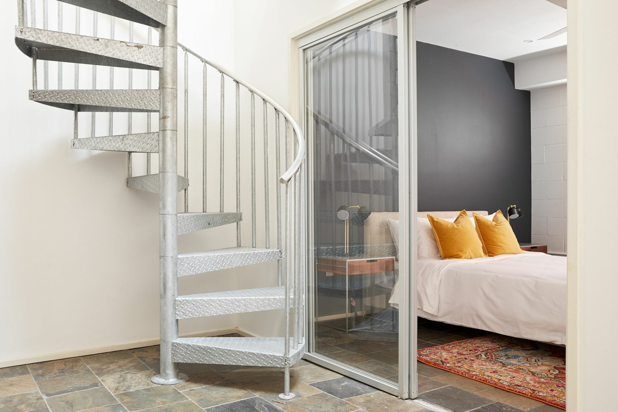 Bi-level 1br In Marigny By Sonder